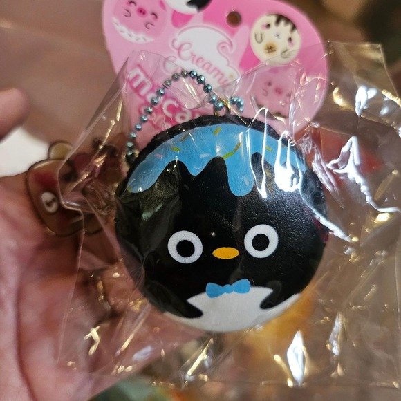 Creamiicandy Accessories - Creamiicandy Squishies Macaron Flippii Penguin Squishy Keychain Christmas 2019